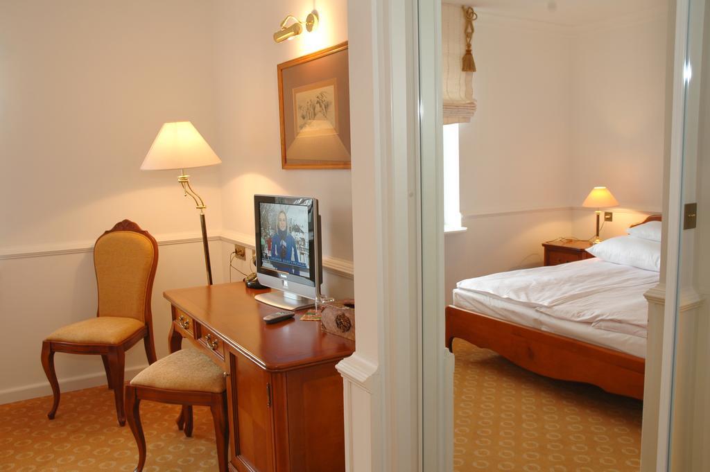 Hotel Szrenicowy Dwor Szklarska Poręba Cameră foto